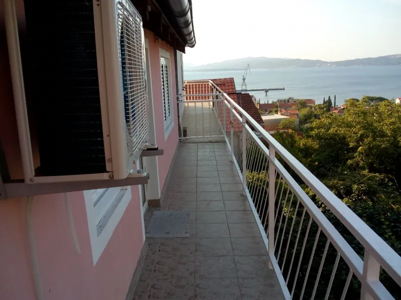 Povoljno spratna kuca 130m2