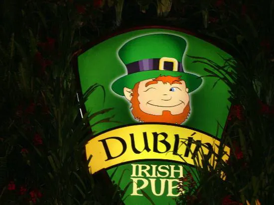 Hitno potrebna konobarica!