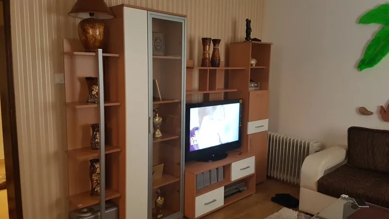 Tv-komoda