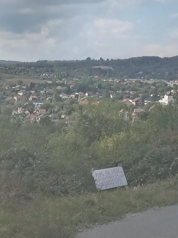 Prodajem plac u Vrdniku