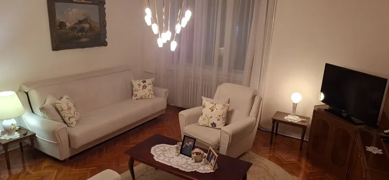 Ekskluzivno-salonski sat u Futoskoj-Novi Sad