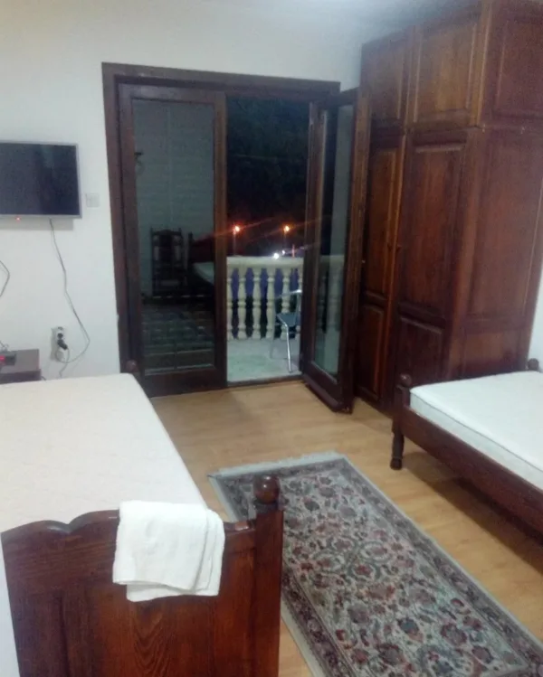 Prodajem 3 apartmana u Prolom Banja