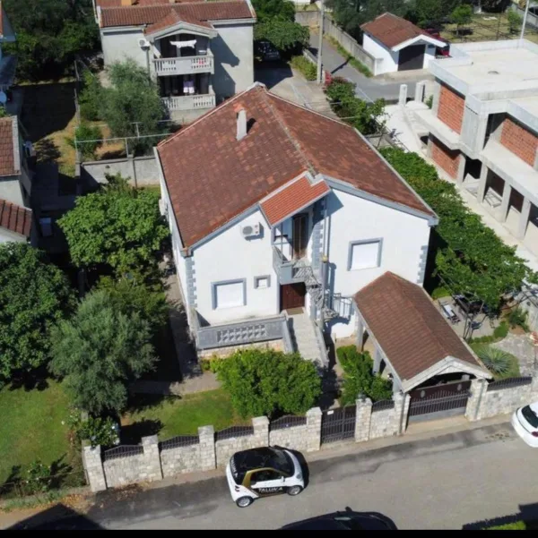 Prodajem kucu