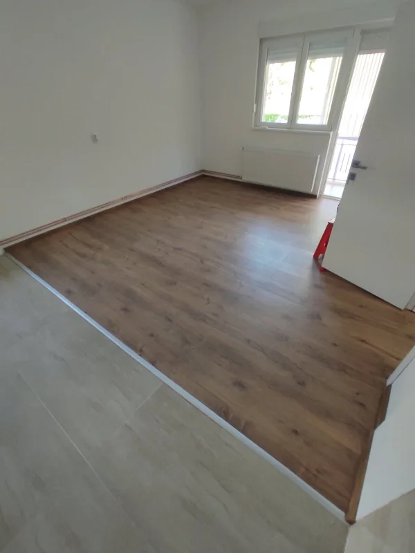Ekskluzivan kompletno renoviran stan 70m2