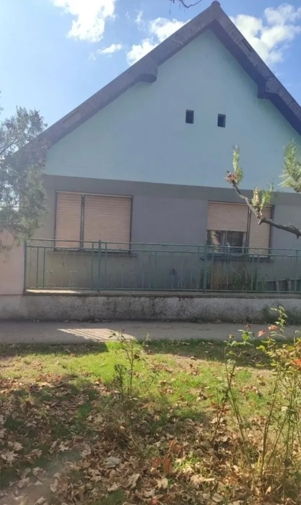 Prodaje se kuća u Magliću