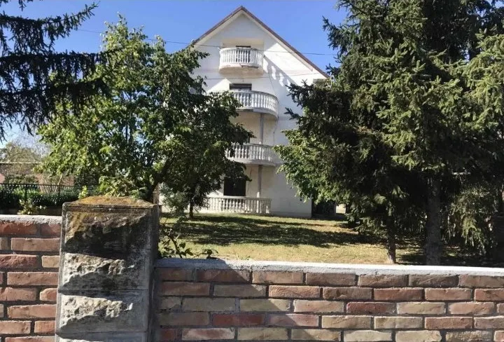 Ekskluzivna ponuda-LUX kuća sa liftom Beli Porok-Voždovac